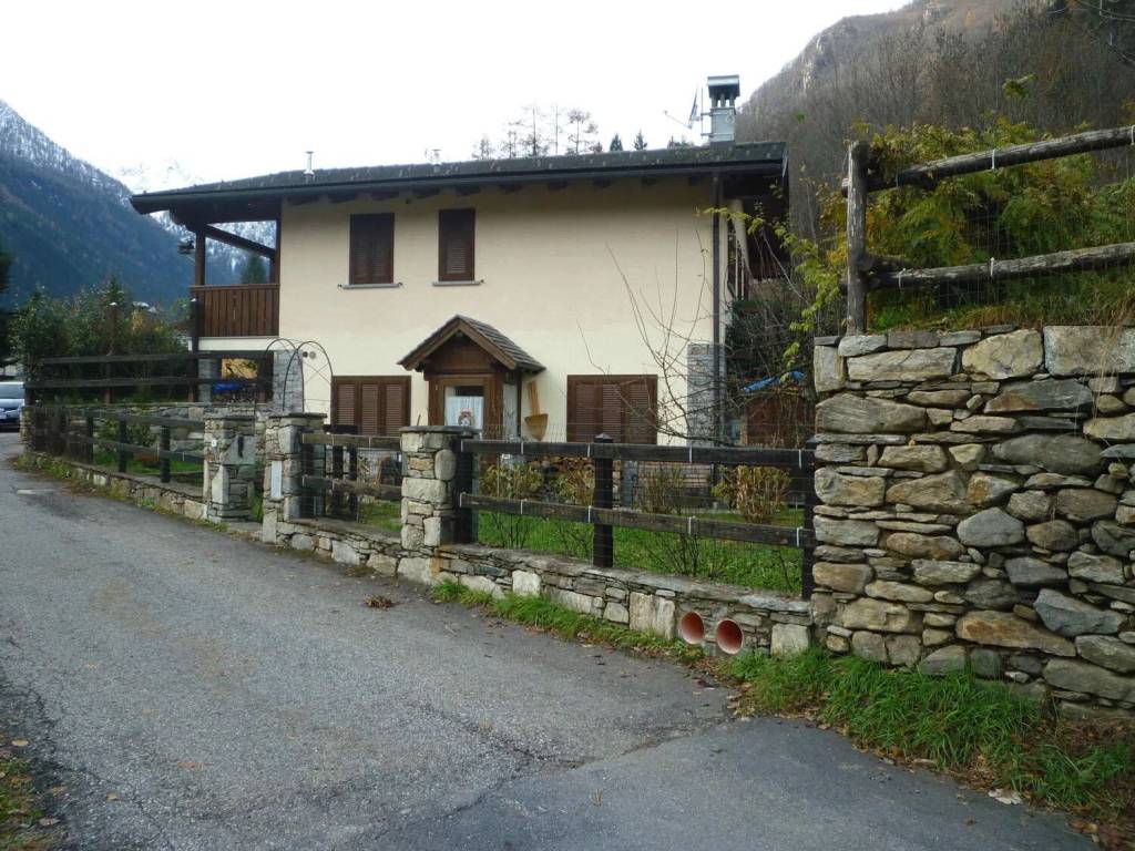 Appartamento a Vanzone con san carlo in Via Roncaioli S.N.C. - Foto 2