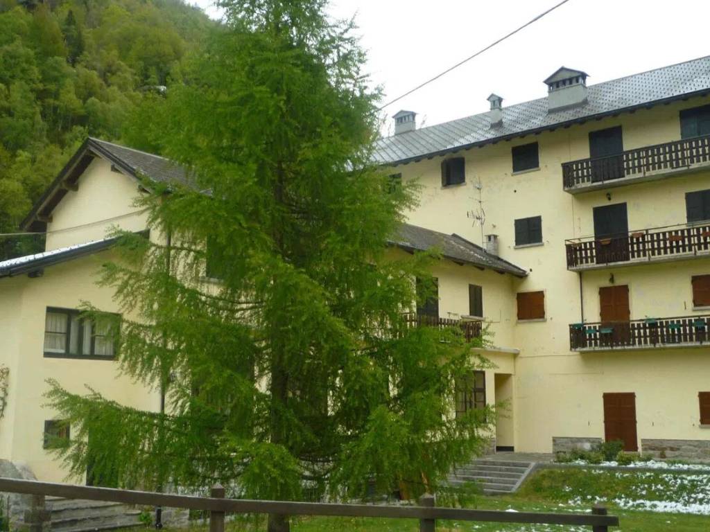 Appartamento a Macugnaga in Via Monte Rosa S.N.C. - Foto 2