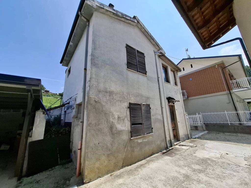 Casa indipendente a Castagnito in Via Passatore, 26 - Foto 3