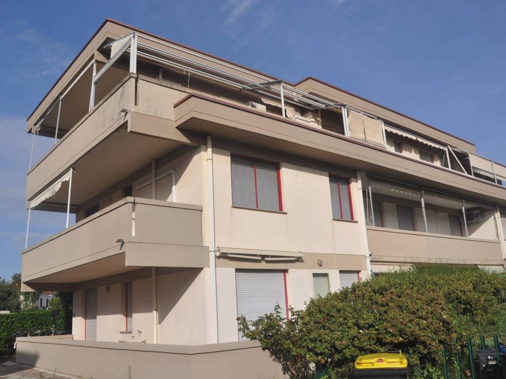 Appartamento a Rosignano marittimo in Piazza Garibaldi - Foto 2