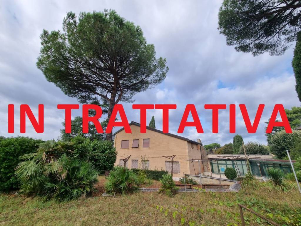 Villa a Roma in via prato lauro, 41 - Foto 1