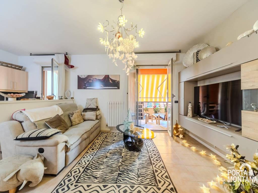 Appartamento a Rimini in Via del Lupo, 45 - Foto 3