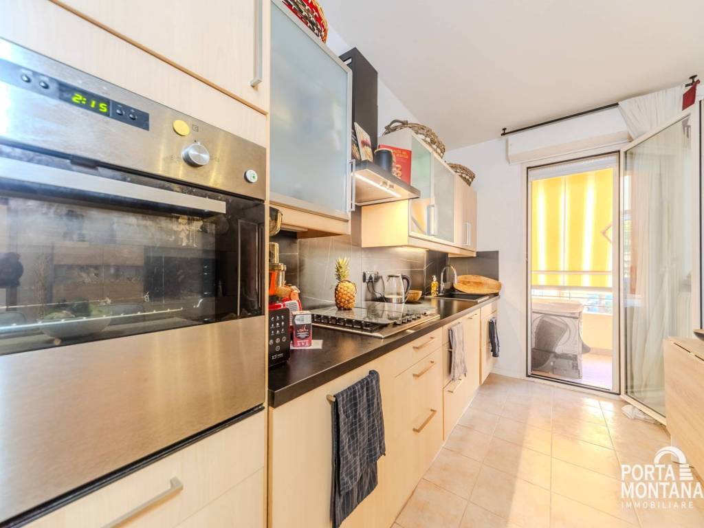 Appartamento a Rimini in Via del Lupo, 45 - Foto 5