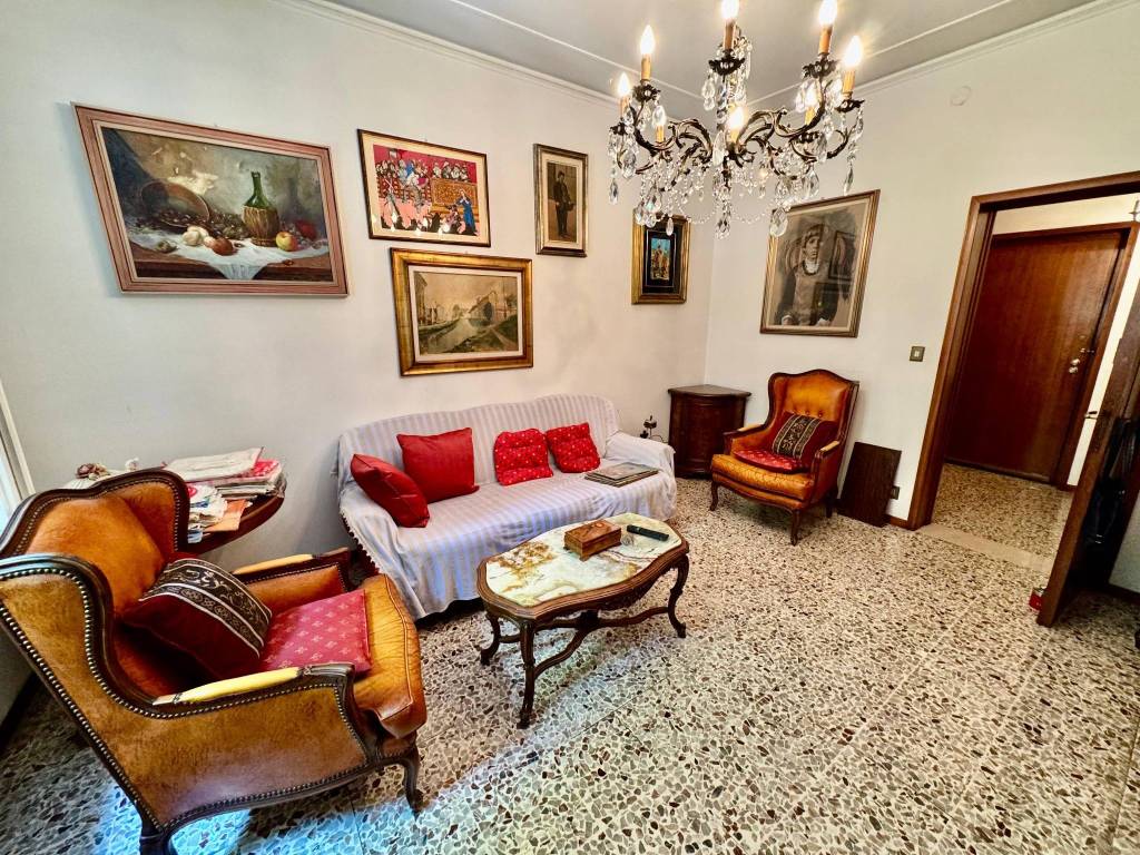 Appartamento a Piacenza in Via Vincenzo Porri - Foto 4