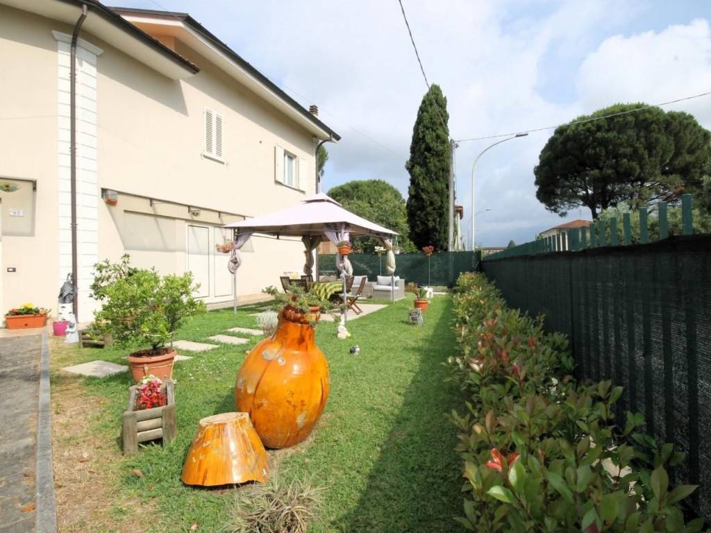 Appartamento a Porcari in Via Poggetto, - Foto 2