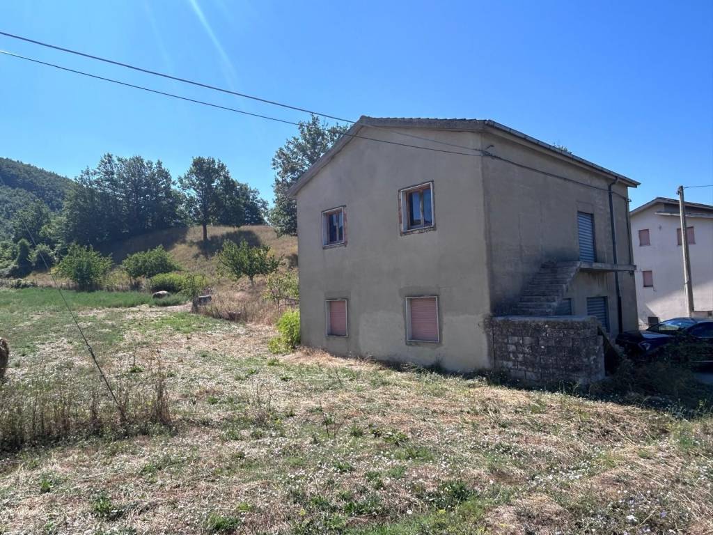 Casa indipendente a Ruoti in Contrada Campestre - Foto 3
