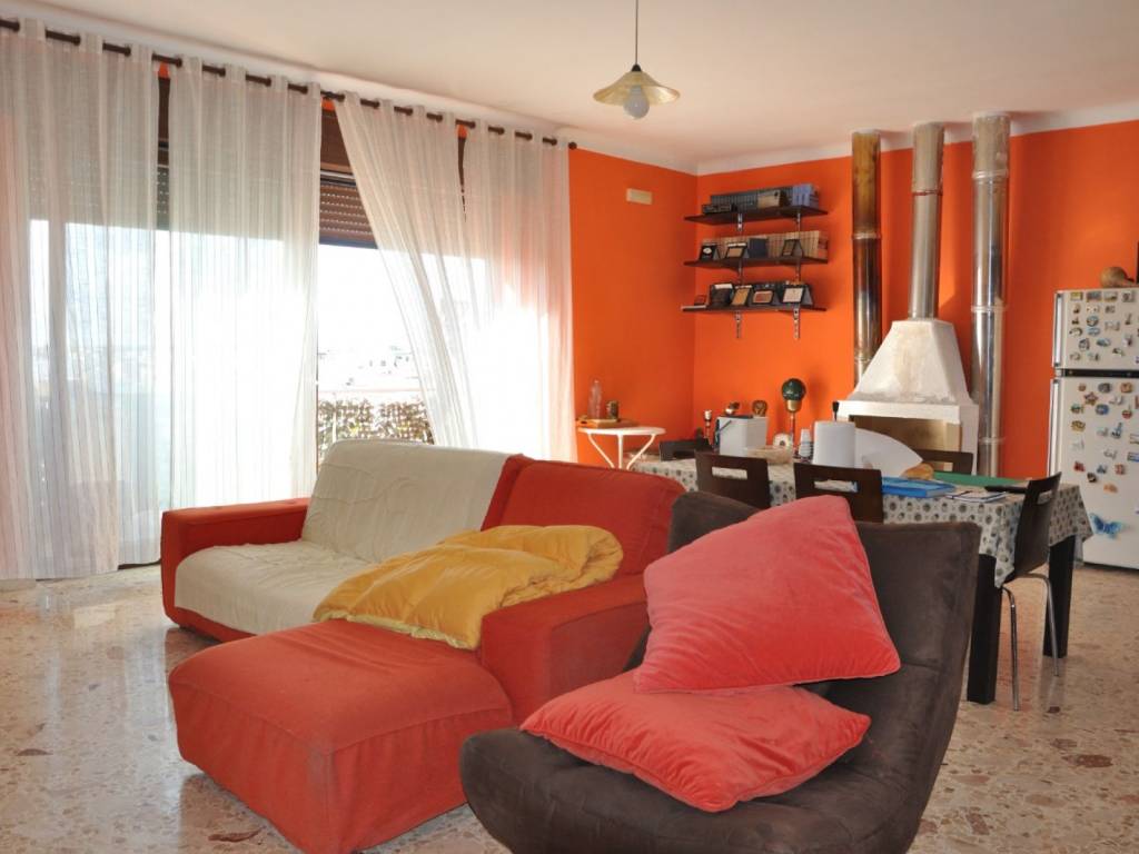 Appartamento a San vito dei normanni in Via San Donato - Foto 2