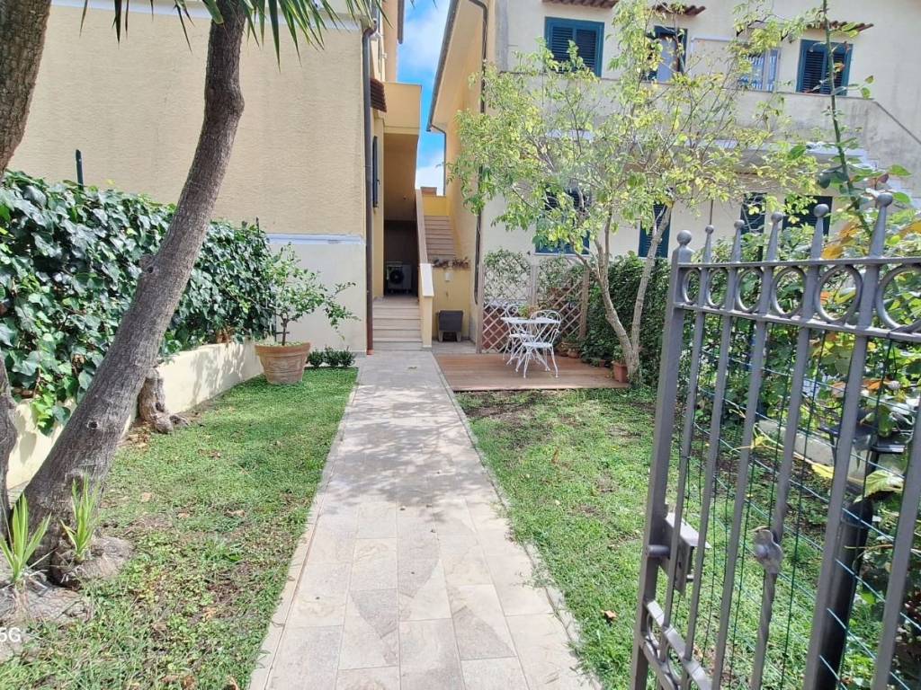 Appartamento a Rosignano marittimo in Via Giovanni Boldini - Foto 2