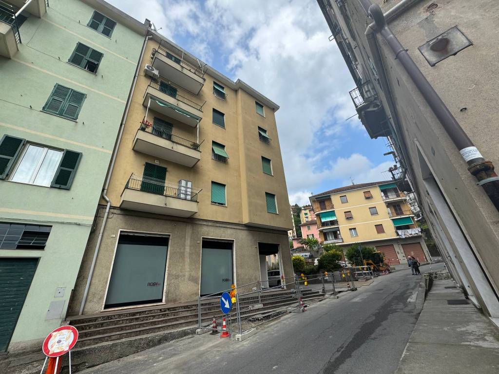 Appartamento a Genova in Via Val d'Astico, 6 - Foto 2