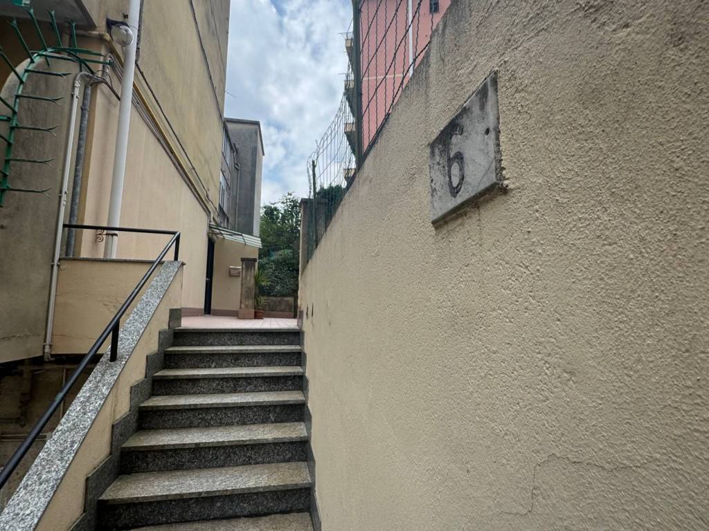 Appartamento a Genova in Via Val d'Astico, 6 - Foto 3