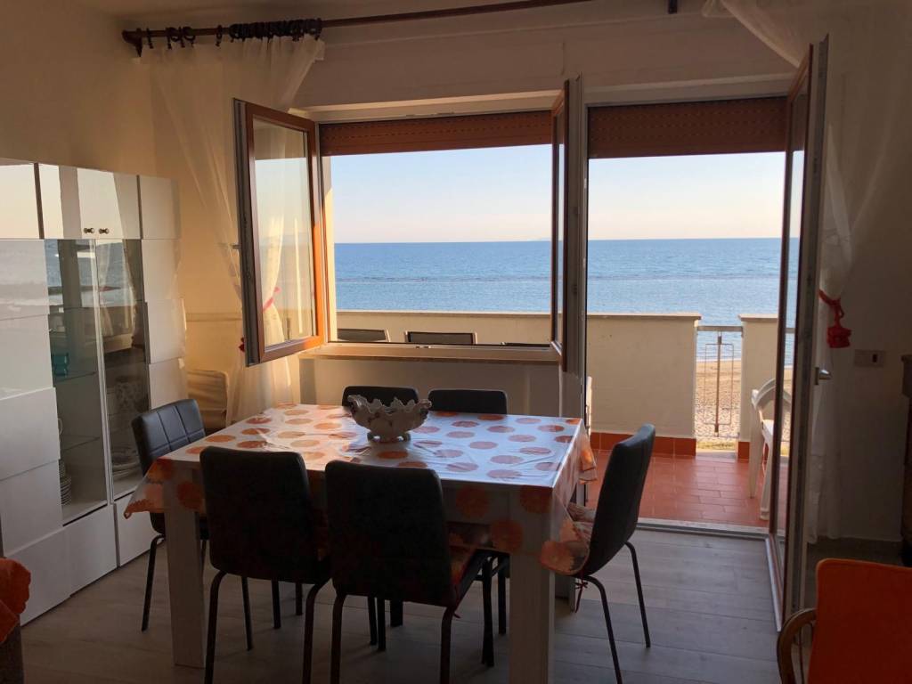 Appartamento a Follonica in Viale Italia, 266 - Foto 3