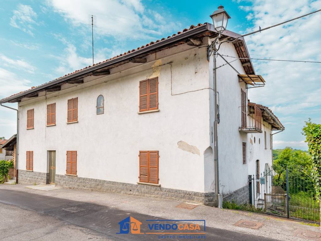 Casa indipendente a Belvedere langhe in Via Merlati, 24 - Foto 2