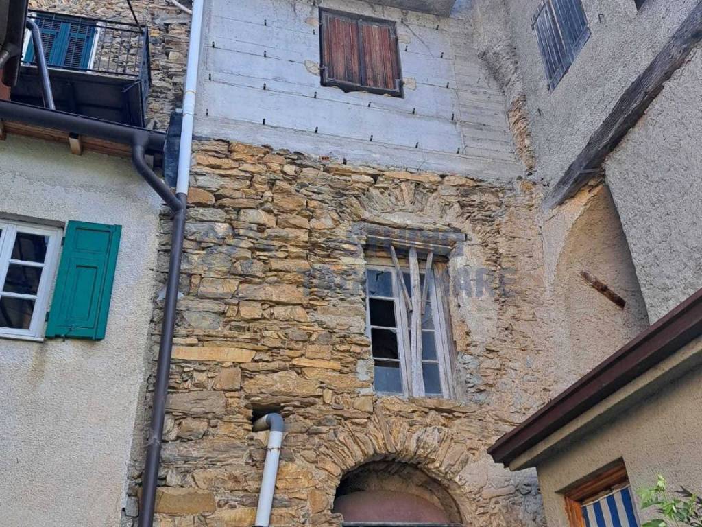 Villetta a schiera a Molini di triora in Via Quattro Novembre - Foto 2