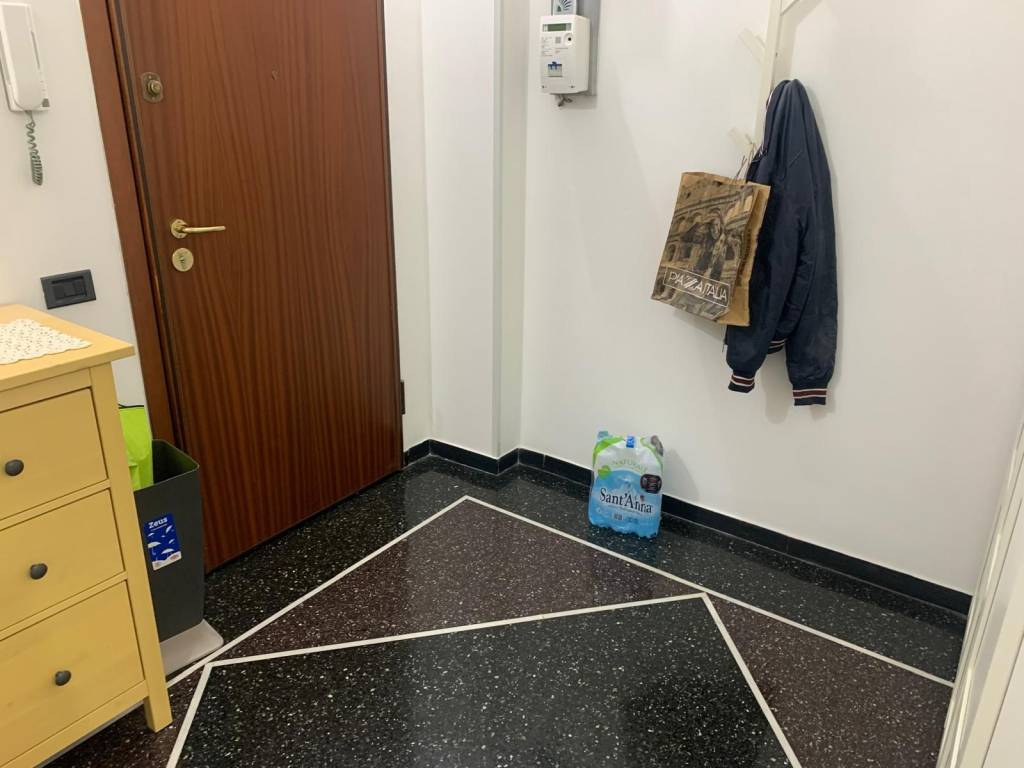 Appartamento a Genova in Via Monte Nero - Foto 2