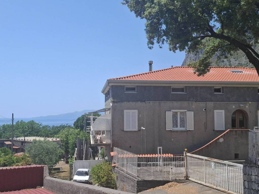 Appartamento a Maratea in Via Rione San Nicola - Foto 2
