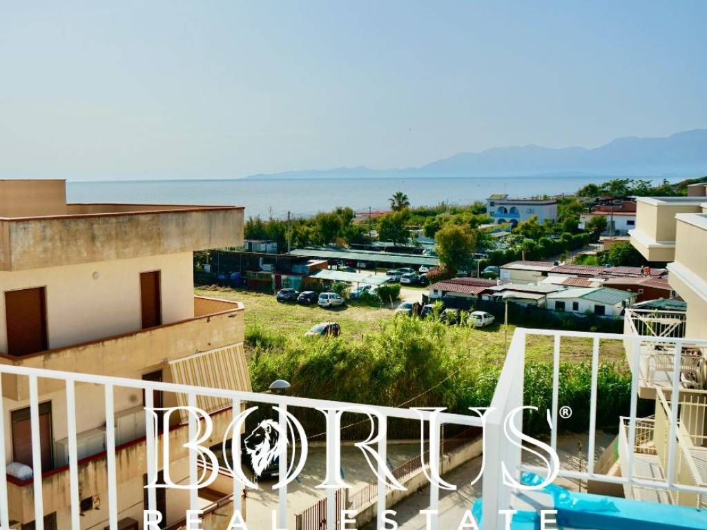 Attico / mansarda a Mondragone in Via Domiziana, 431 - Foto 2