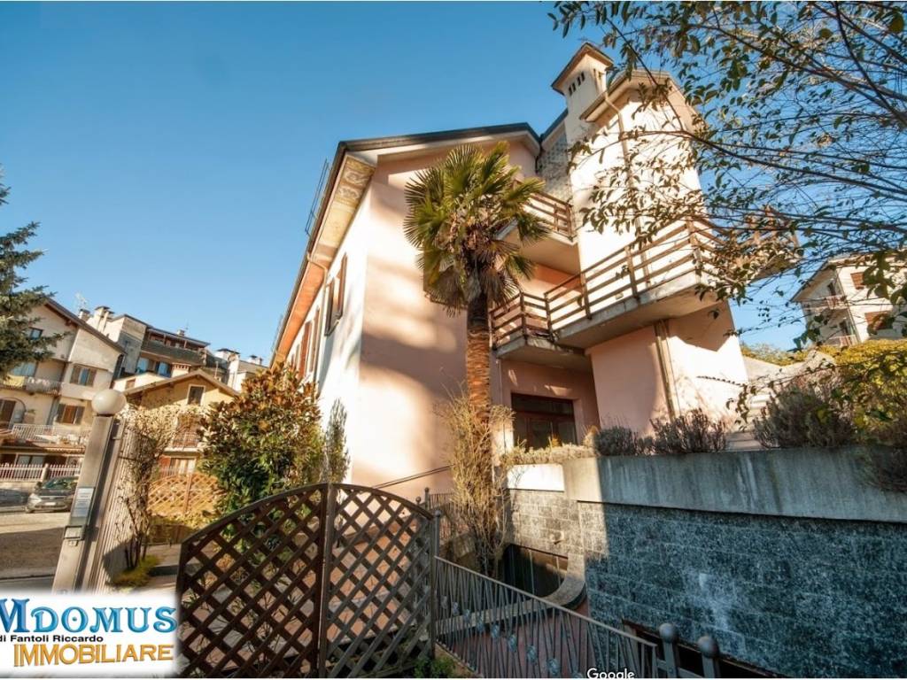 Palazzo / stabile a Verbania in Laveno-Intra - Foto 3