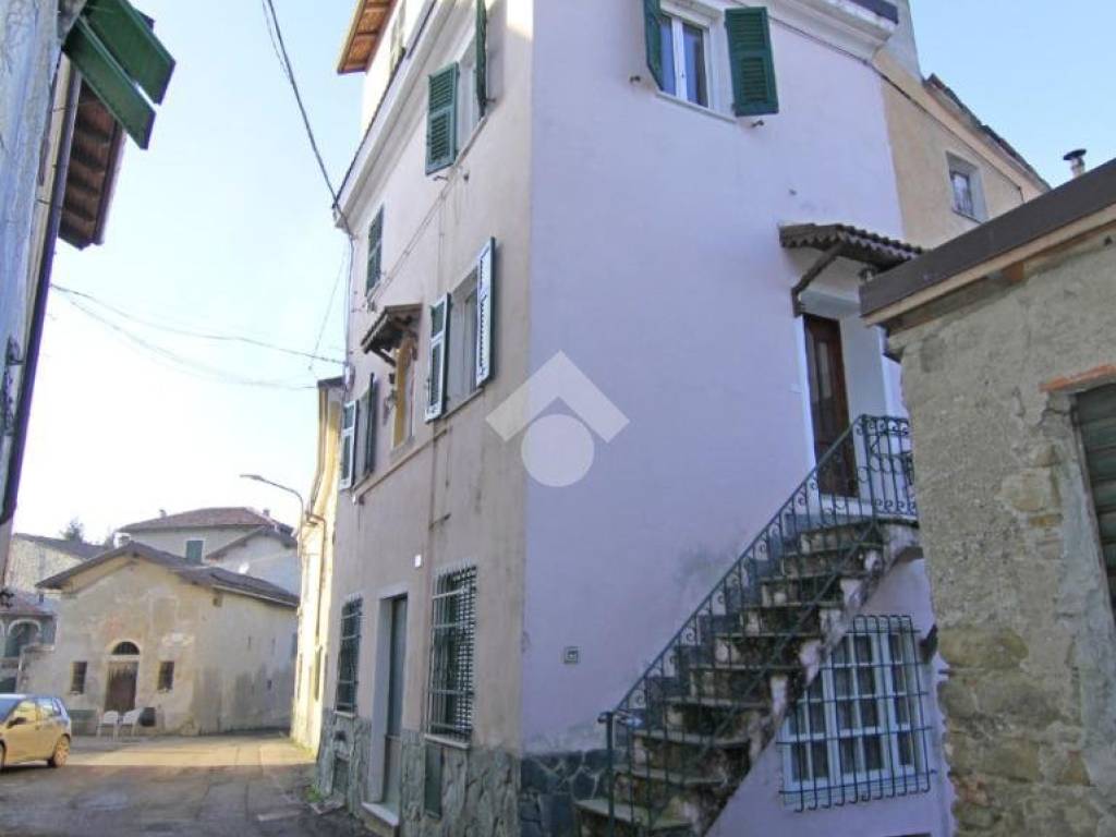 Casa indipendente a Bosio in Via Regina Margherita, 52 - Foto 2