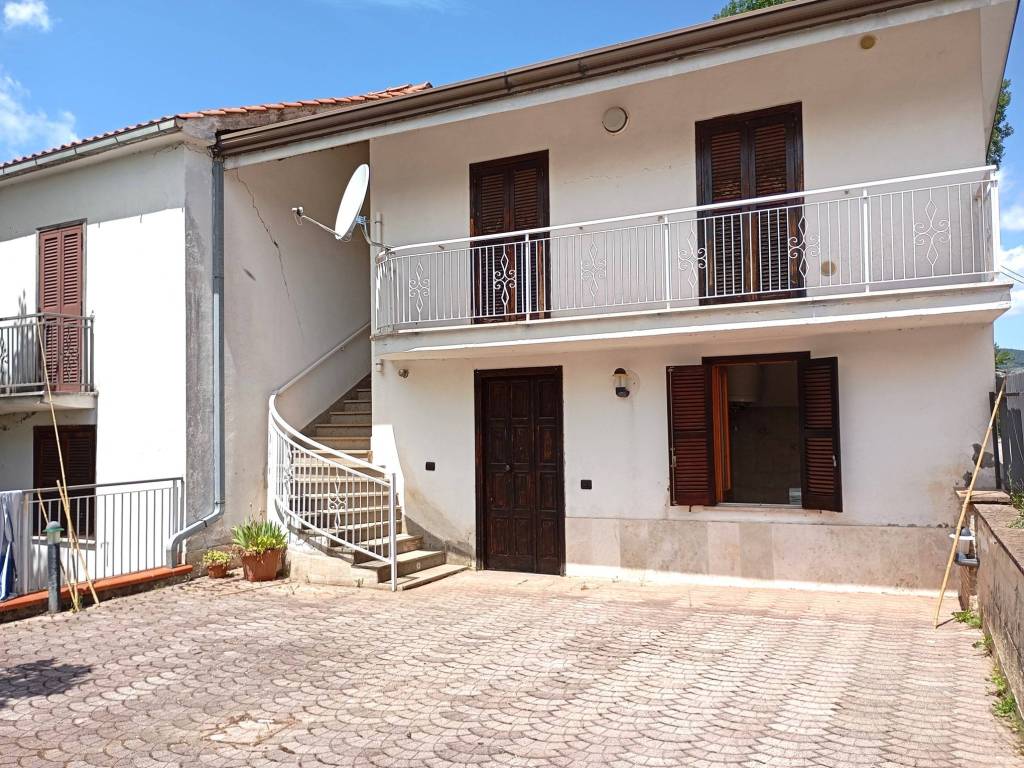Villa a Alatri in Via Fontana Collelavena, 13 - Foto 4