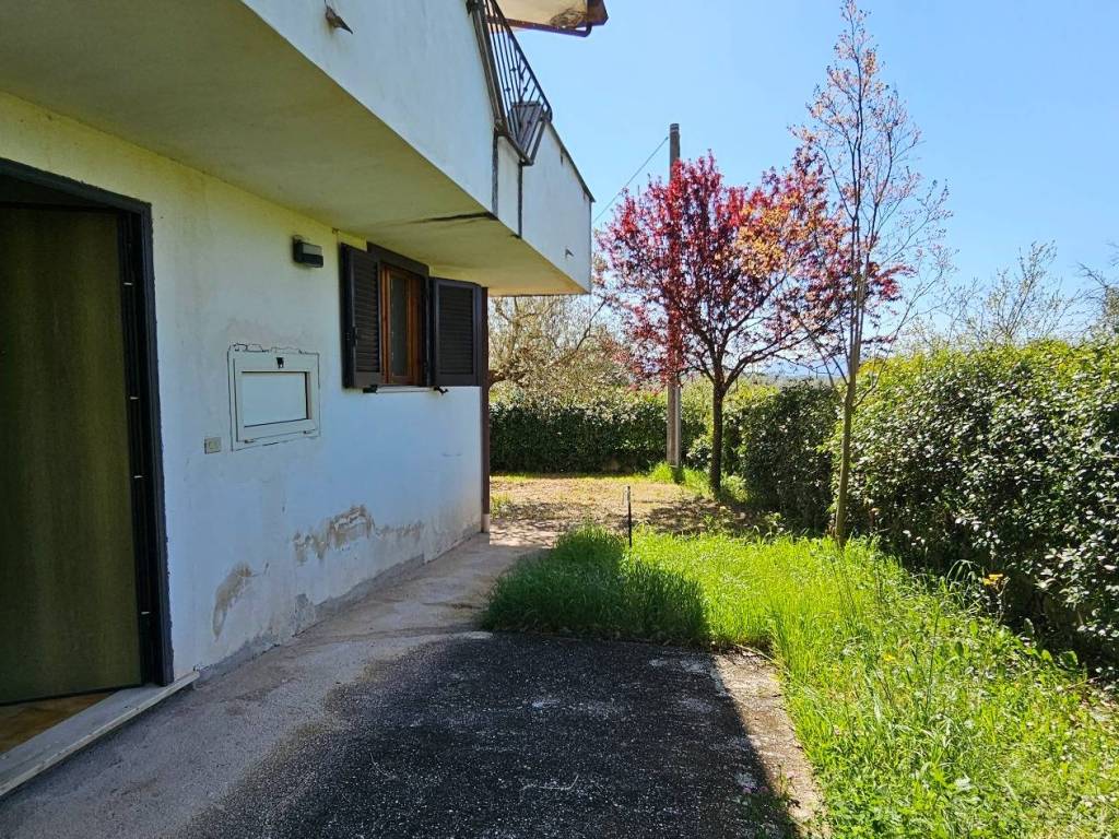 Villa a Alatri in Via Sant'Emidio, 24 - Foto 5