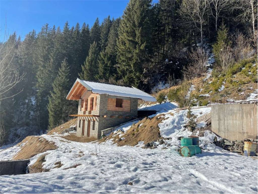 Villa a Comelico superiore in Via Caduti di Cima Vallona, 1 - Foto 3