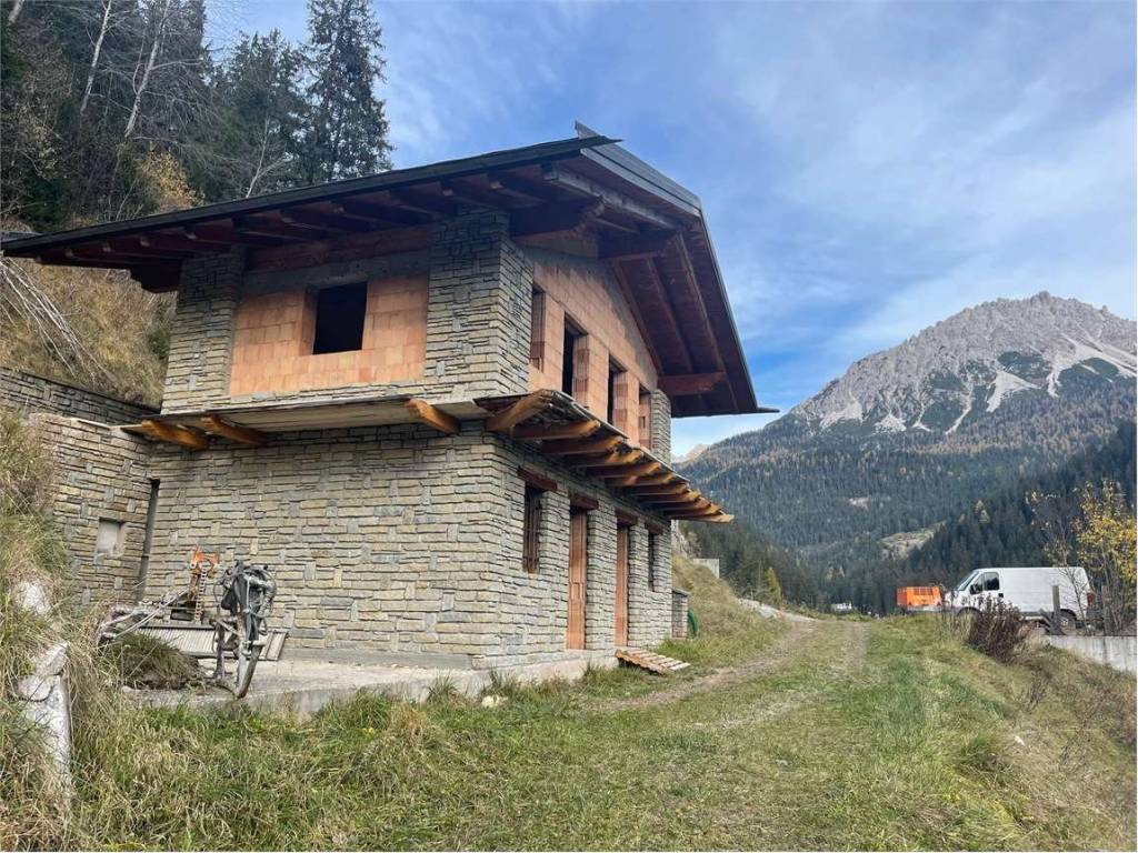 Villa a Comelico superiore in Via Caduti di Cima Vallona, 1 - Foto 5