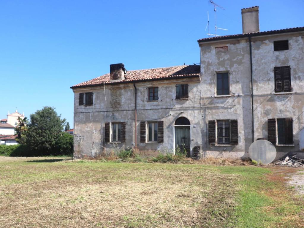 Rustico / casale a Curtatone in Via Sacca, 21 - Foto 2