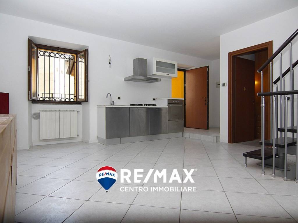 Casa indipendente a Luvinate in Via Giuseppe Mazzini - Foto 2