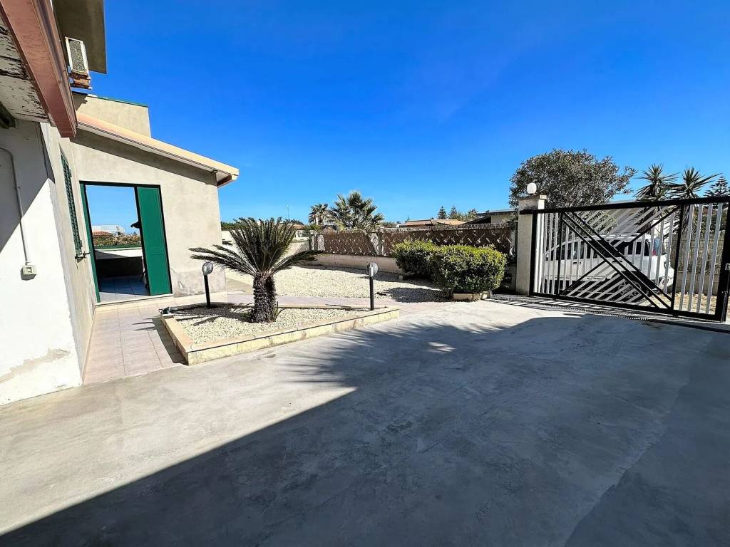Villa a Ispica in Santa Maria Del Focallo S.N.C. - Foto 2