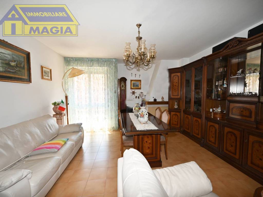 Appartamento a Ascoli piceno in Via Dei frassini, 9 - Foto 2