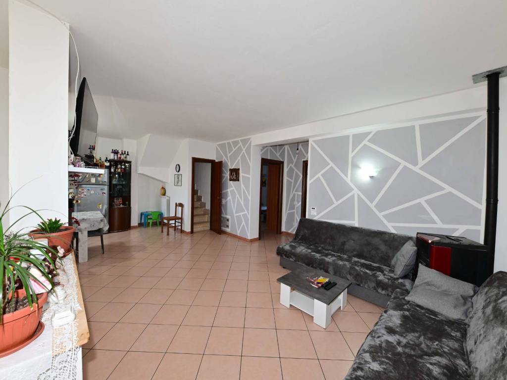 Appartamento a Castiglion fiorentino in Via Enea Gaci - Foto 2