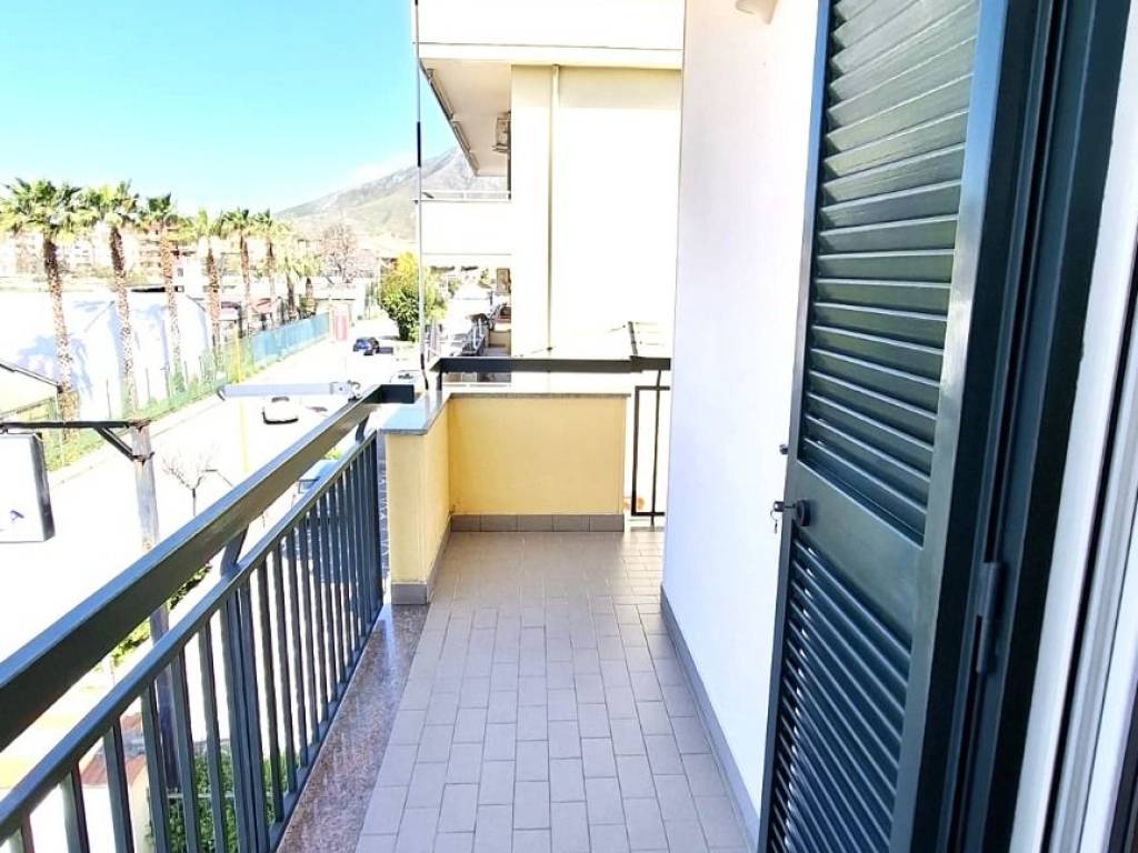 Appartamento a Casapulla in Via Circumvallazione - Foto 2