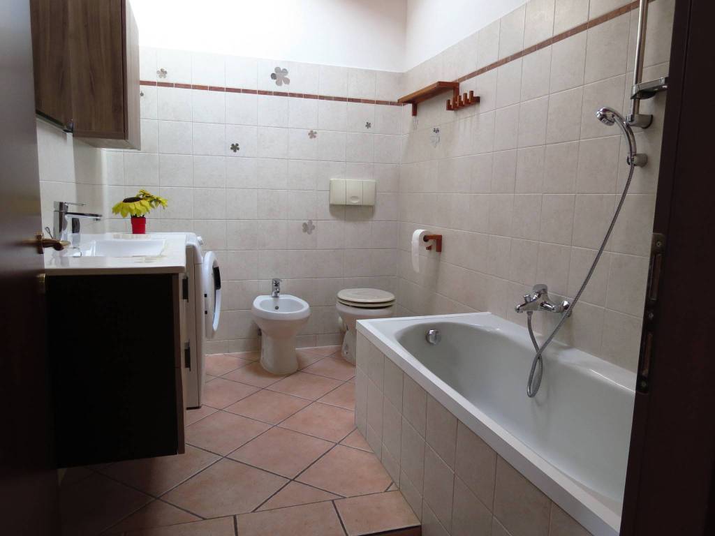 Appartamento a Locate varesino in Via Marco Polo - Foto 4