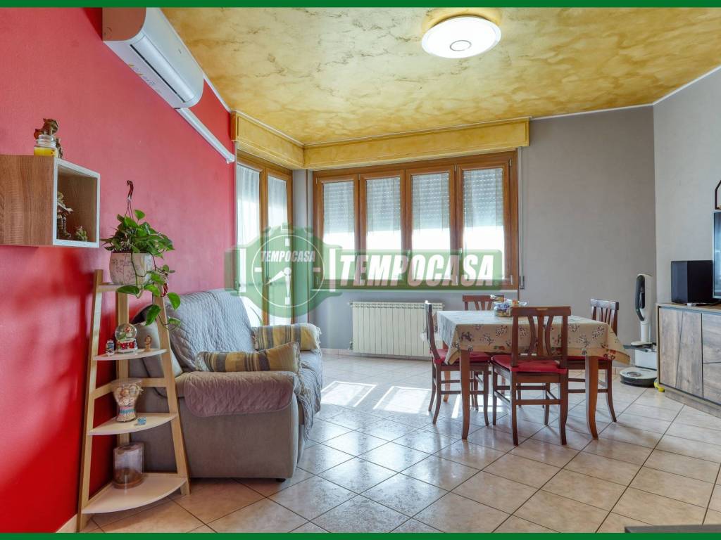 Appartamento a Varese in Via Val Pusteria - Foto 1