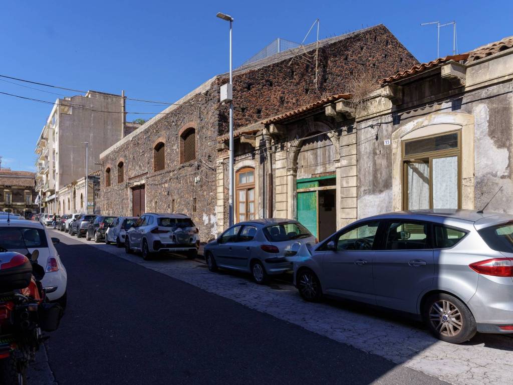 Palazzo / stabile a Catania in Via de Branca, 31, 95131 Catania CT, Italia - Foto 2