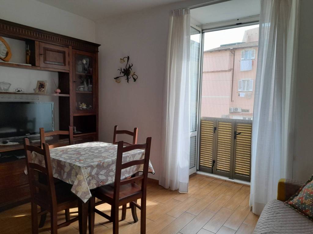 Appartamento a Gaeta in Piazza Generale Vincenzo Traniello - Foto 2