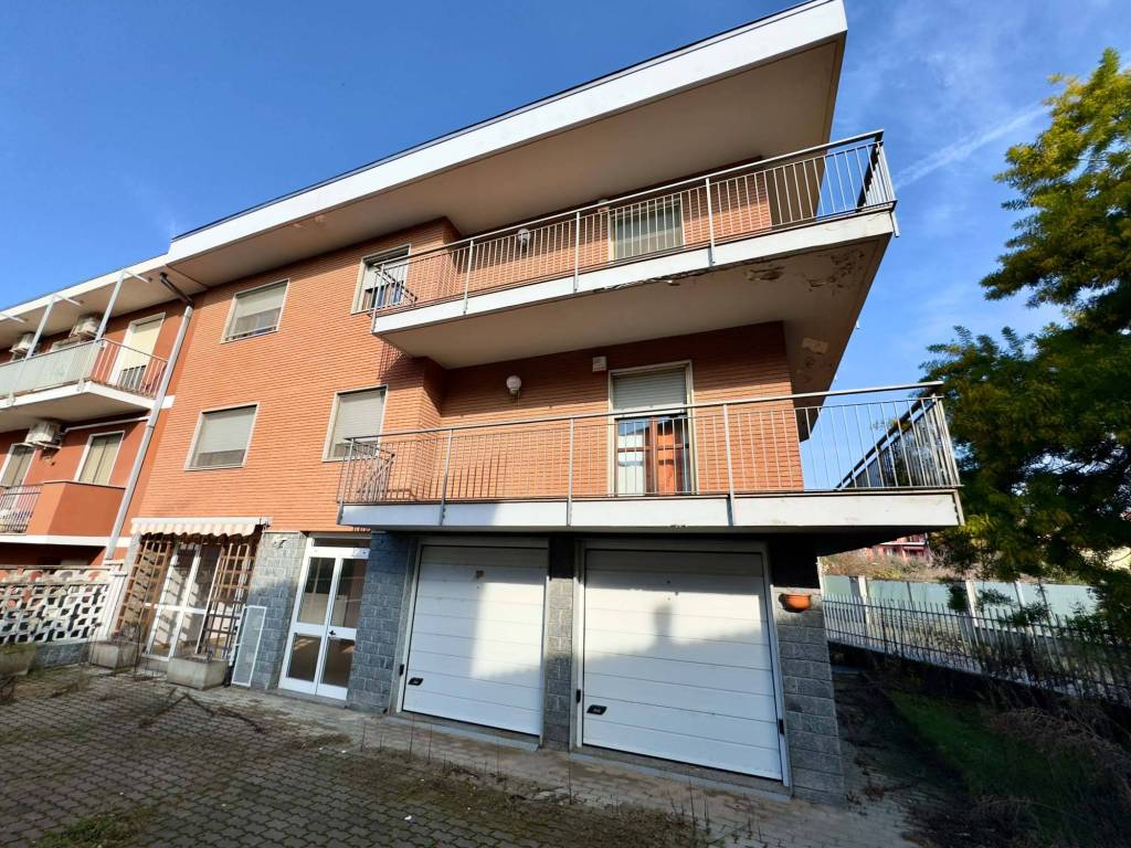 Villa a Novara in Via Monte Rosa, 8 - Foto 2
