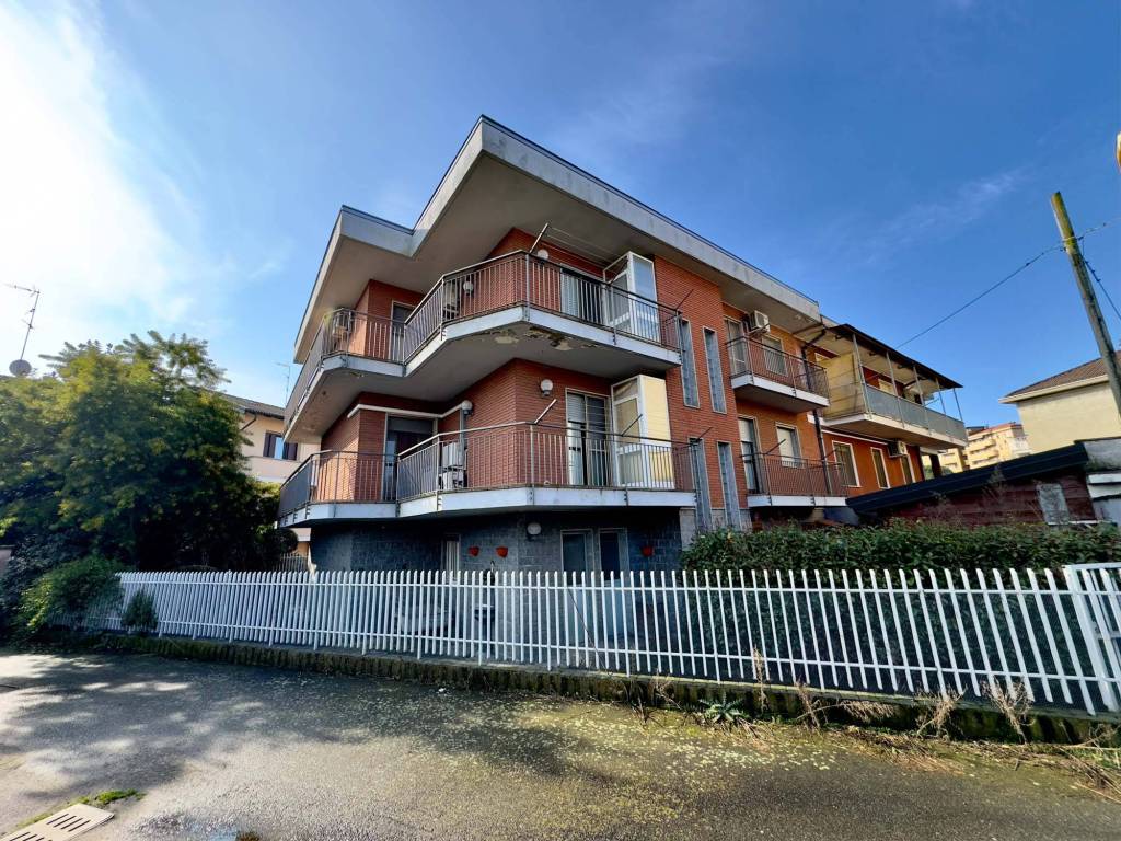 Villa a Novara in Via Monte Rosa, 8 - Foto 3