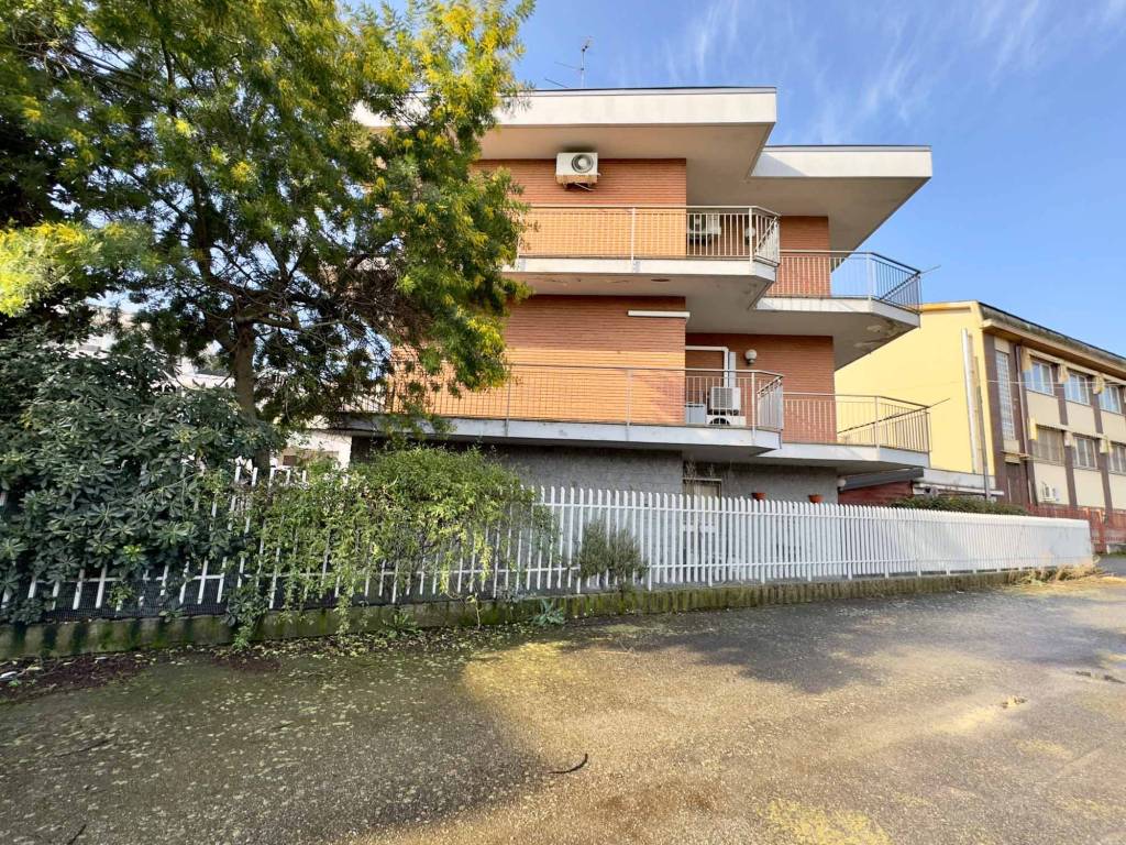Villa a Novara in Via Monte Rosa, 8 - Foto 5