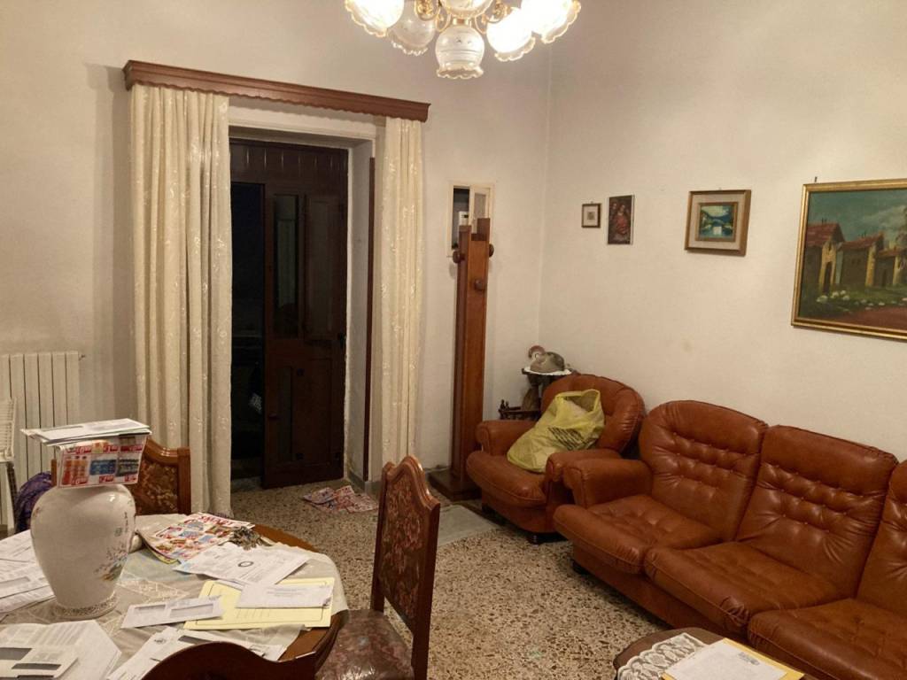 Casa indipendente a Ceglie messapica in Via Gaetano Salvemini - Foto 2