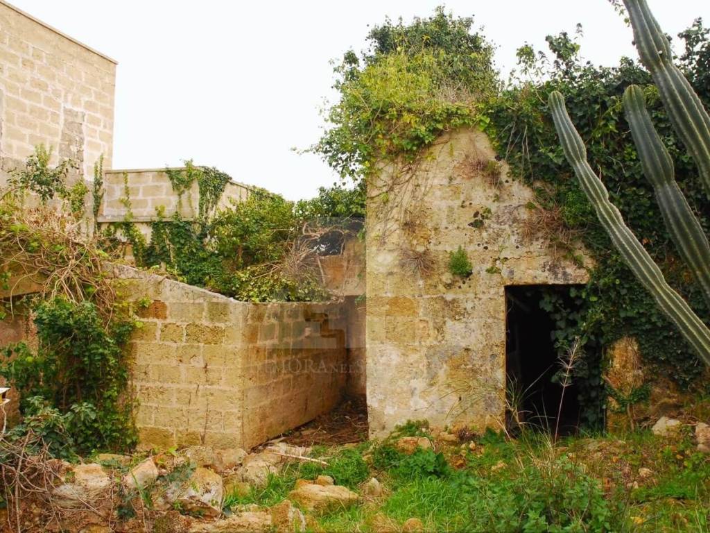 Casa indipendente a Castrignano del capo in Vico Ippolito Nievo, 15 - Foto 5