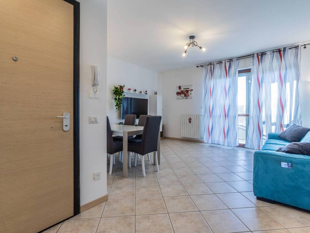 Appartamento a Uboldo in Via Don Olimpio Moneta - Foto 4