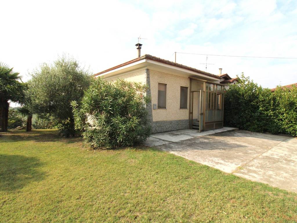 Casa indipendente a Govone in Via San Defendente - Foto 2