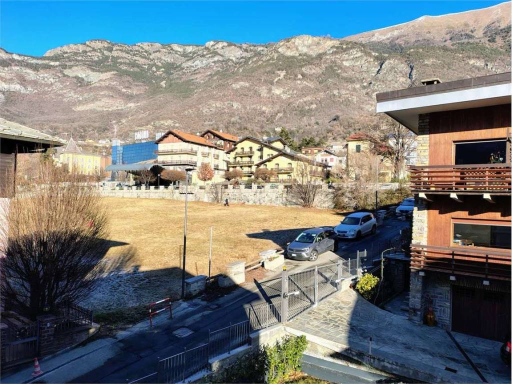 Appartamento a Saint-vincent in Via Cesare Battisti - Foto 3