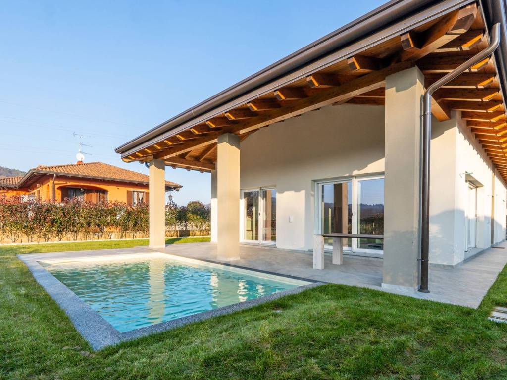 Villa a Arona in Via Oleggio Castello - Foto 3