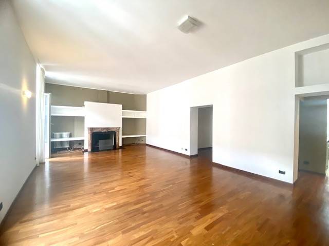 Appartamento a Novara in Via Ettore Perrone - Foto 2