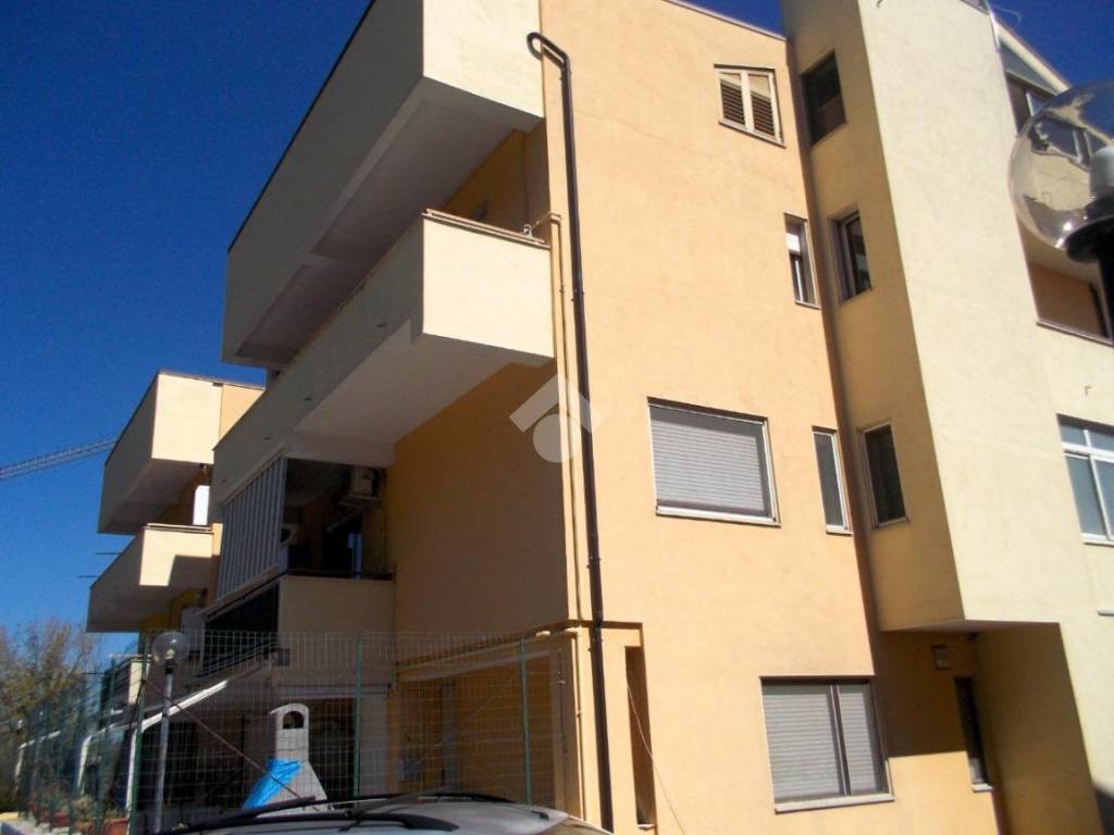 Appartamento a Castrolibero in Via Cimbri - Foto 3