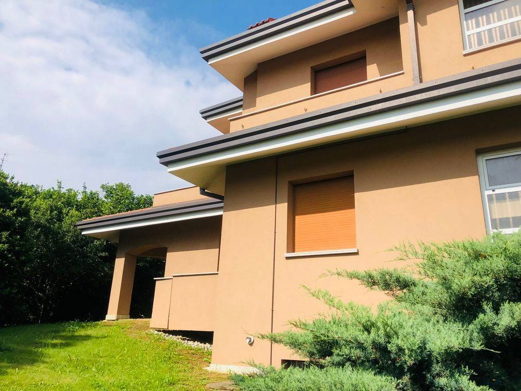 Villa a Casatenovo in Via Roma, 84 - Foto 3