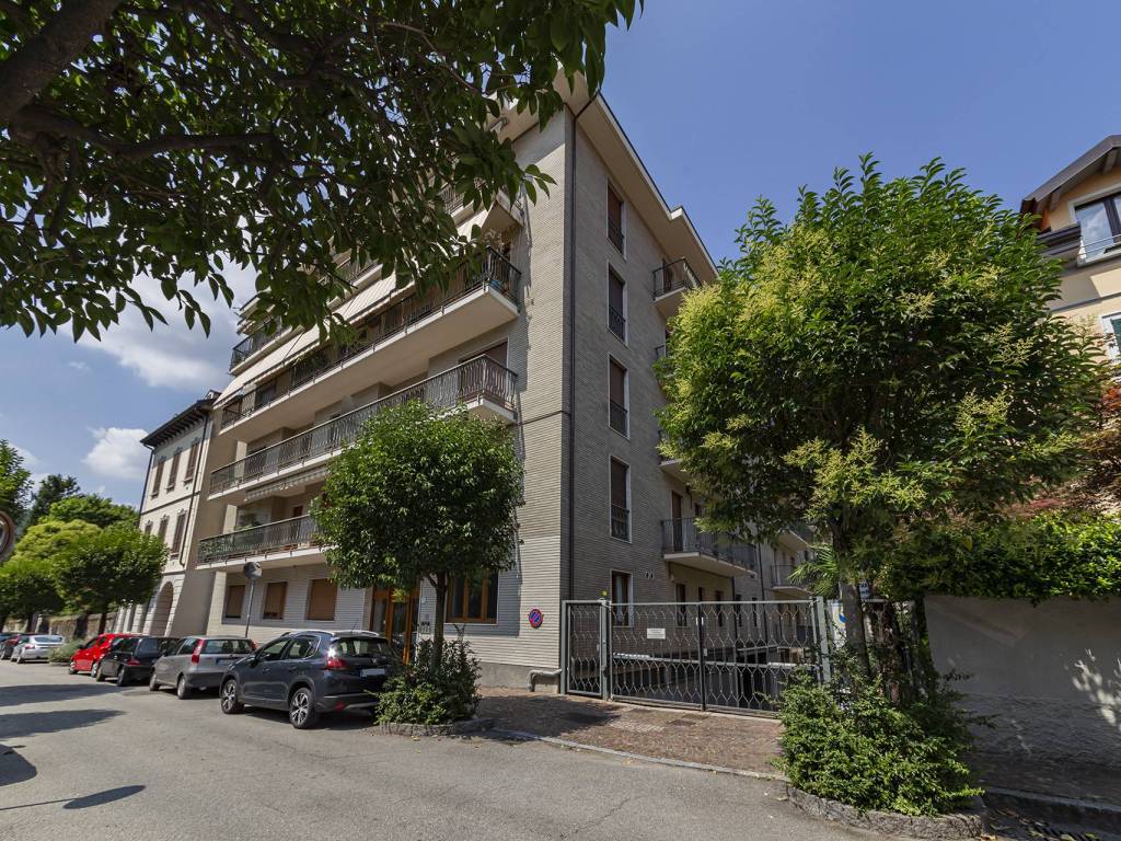 Appartamento a Como in Via Francesco Petrarca, 17 - Foto 2