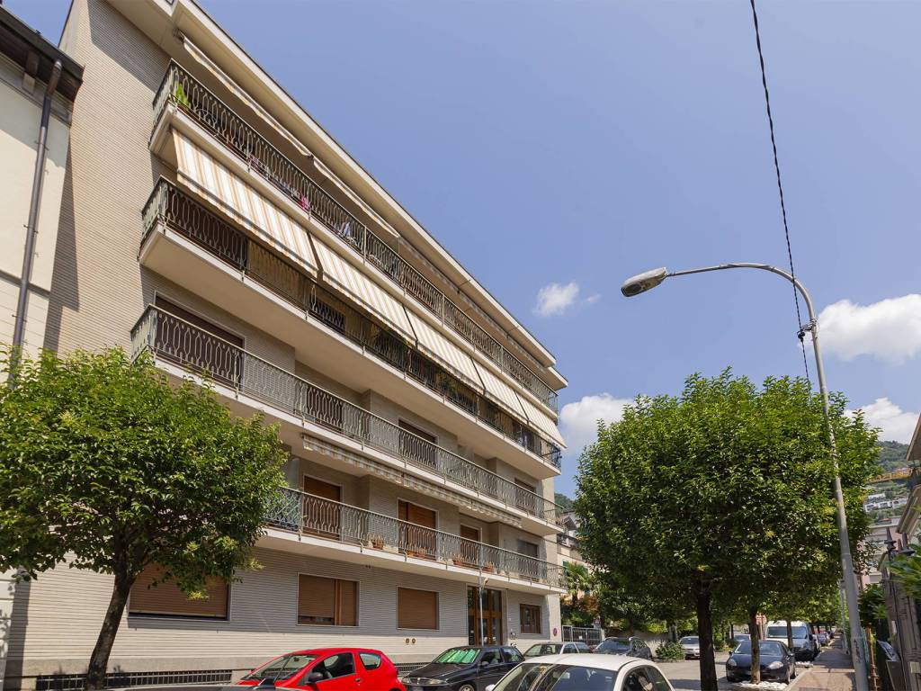 Appartamento a Como in Via Francesco Petrarca, 17 - Foto 4